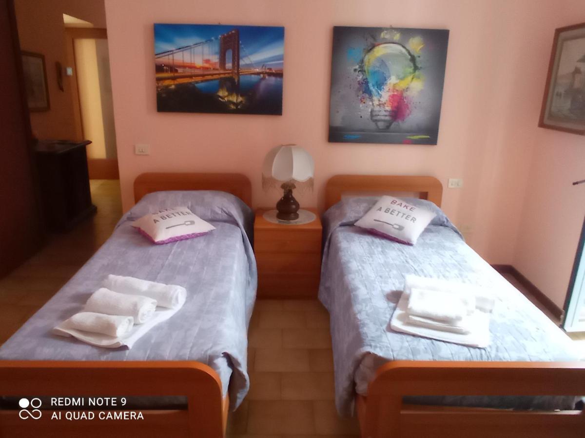 La Casa Di Terry Villa Bergamo Bagian luar foto